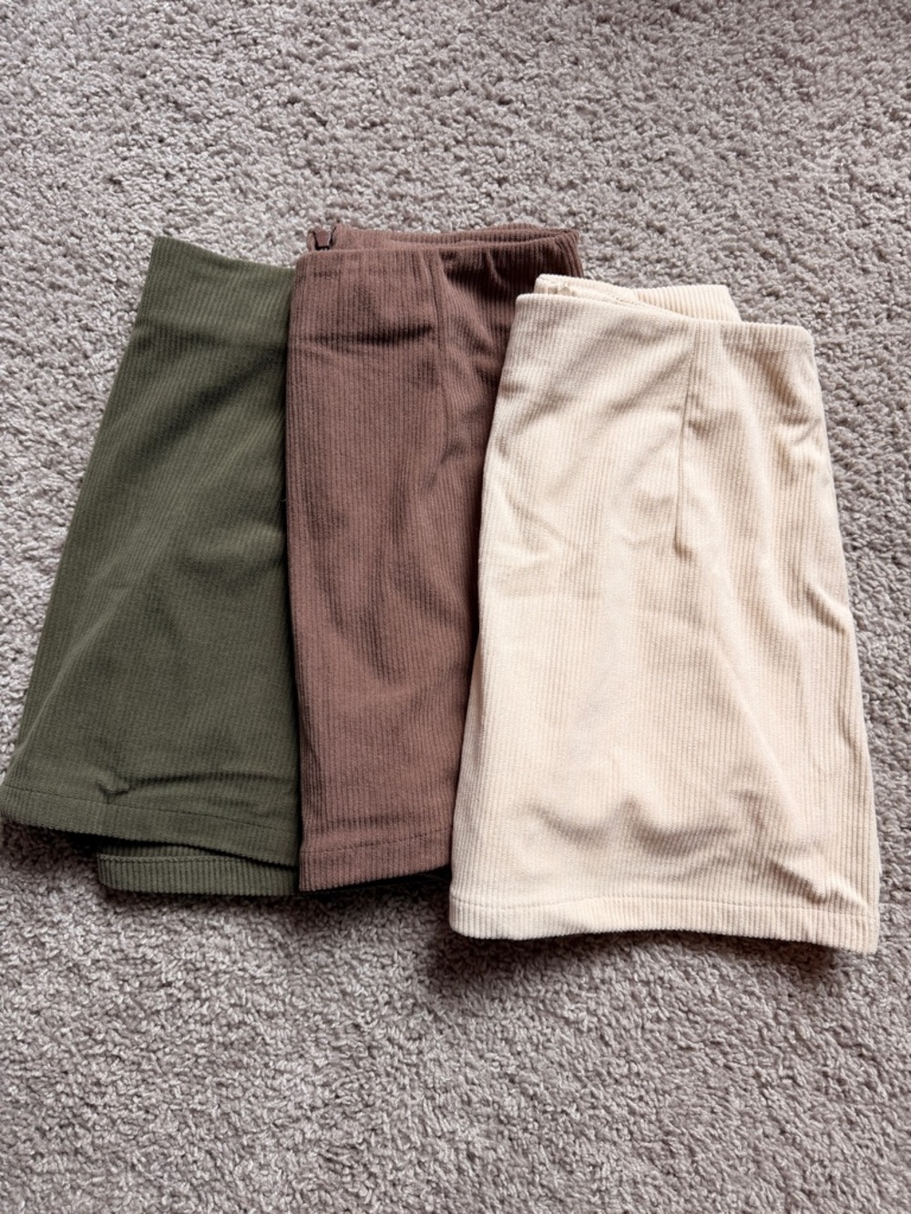 HALARA Ribbed Mini Skirt “Skort” Set in Olive, Brown & Cream